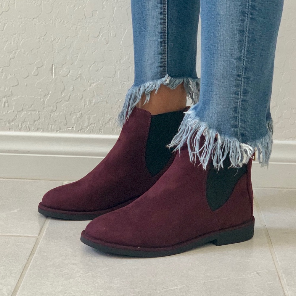 NIB Burgundy Wine Flat Heel Chelsea Ankle Booties - Picture 5 of 8